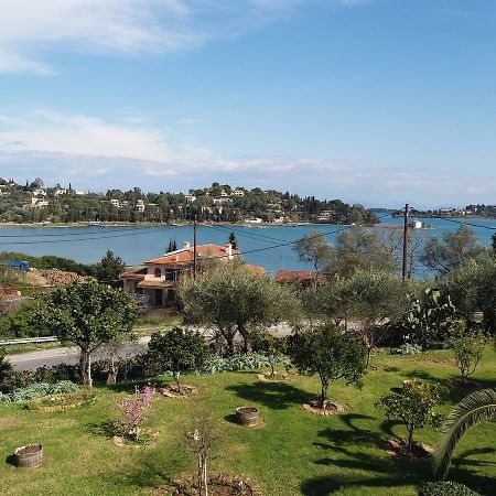 קומנון Athineos Apartments מראה חיצוני תמונה