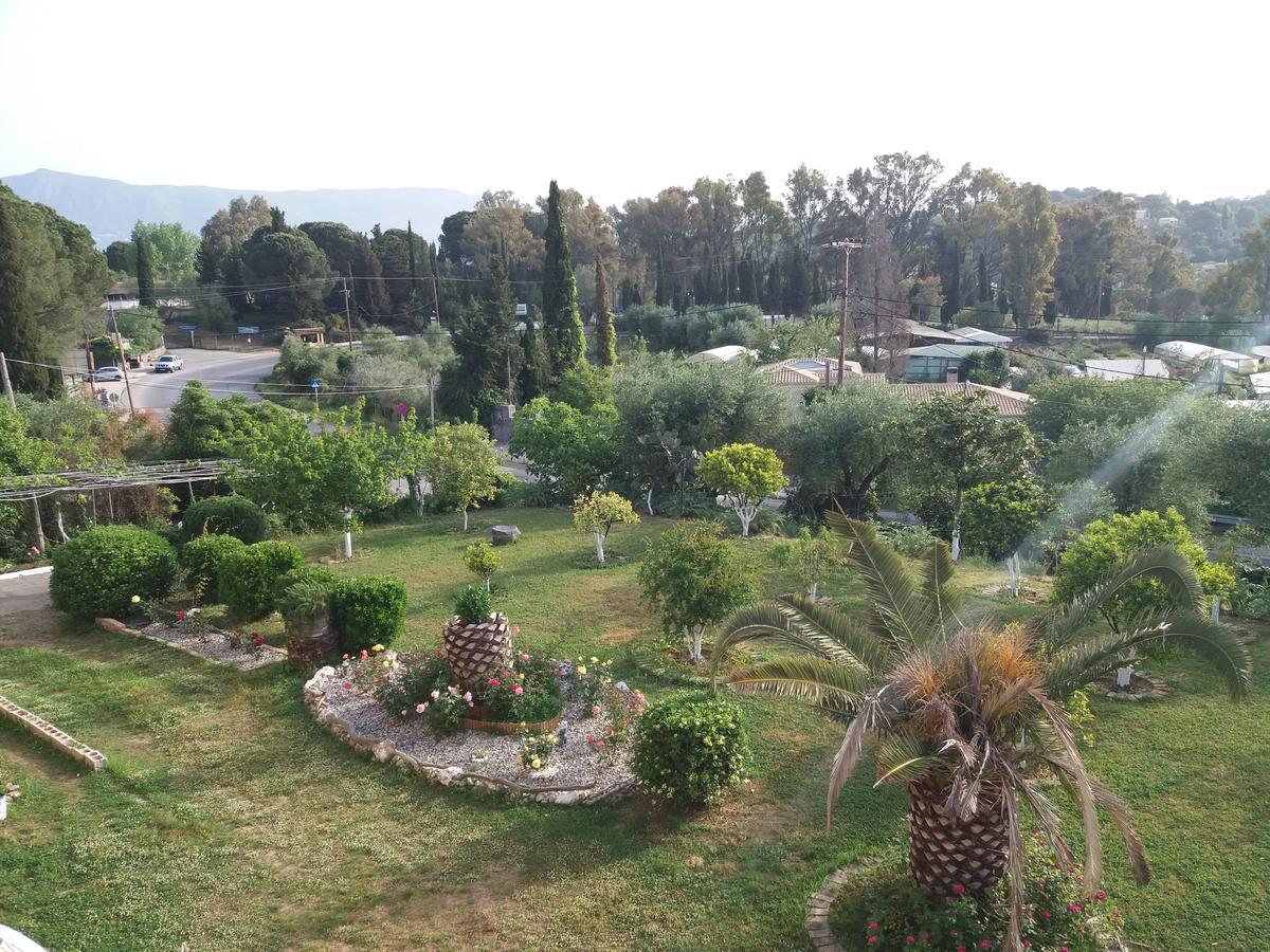 קומנון Athineos Apartments מראה חיצוני תמונה